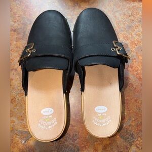 Stylish Black Clogs with Gold Buckle sustainable comfort shoes new 9 m